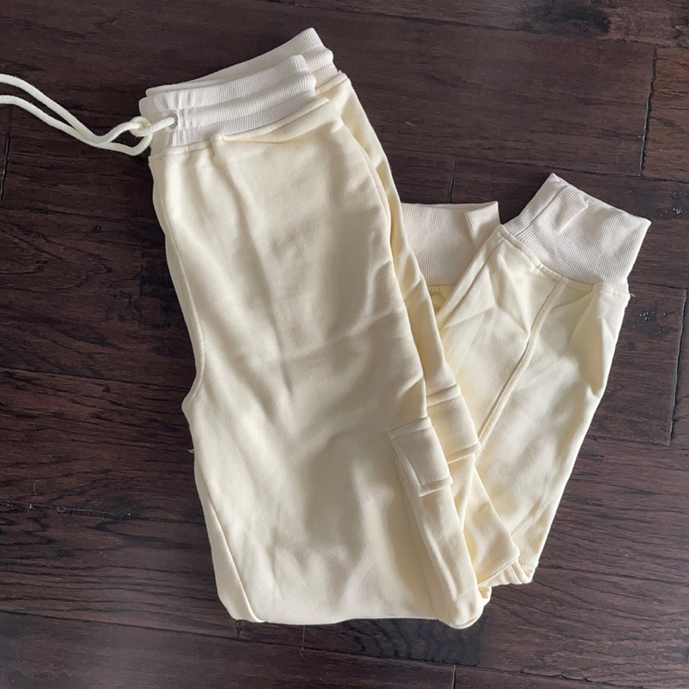 Honeybum sweatpants